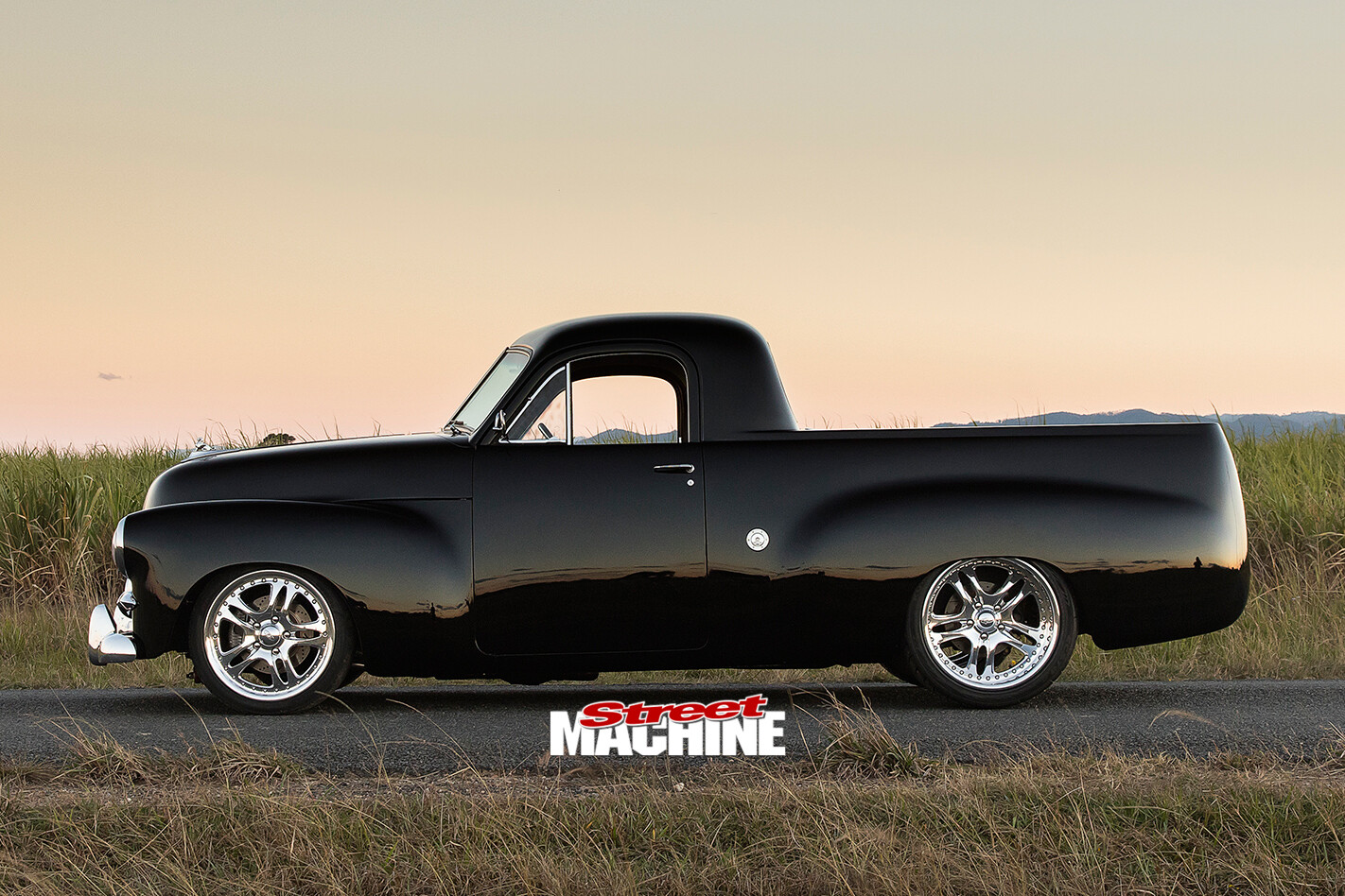 Holden -FJ-ute -side