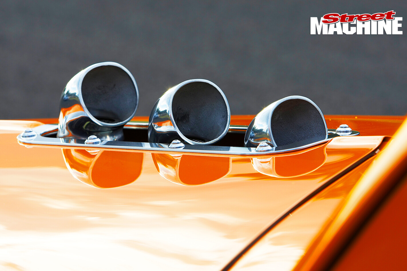 Holden -FJ_122-exhaust -outlets