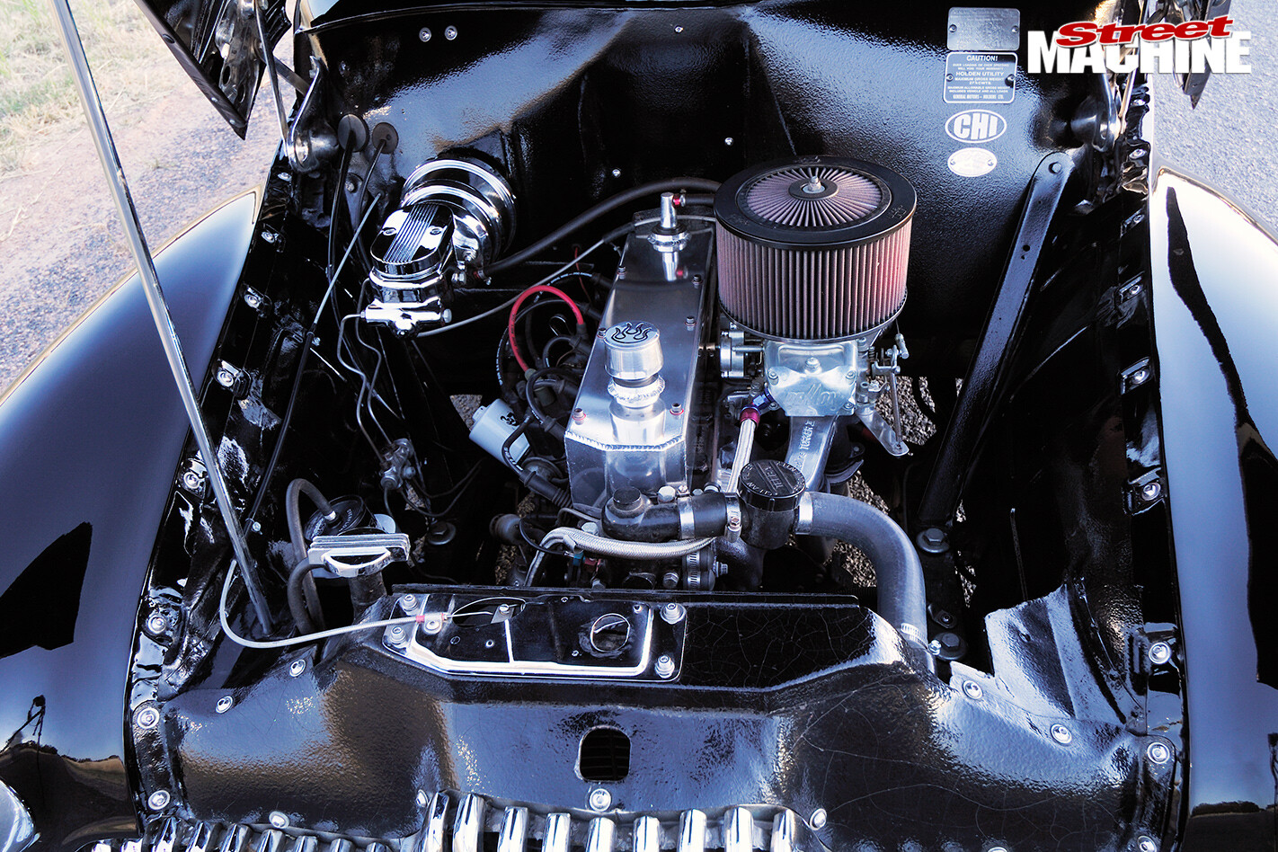 Holden -fx -ute -engine -bay