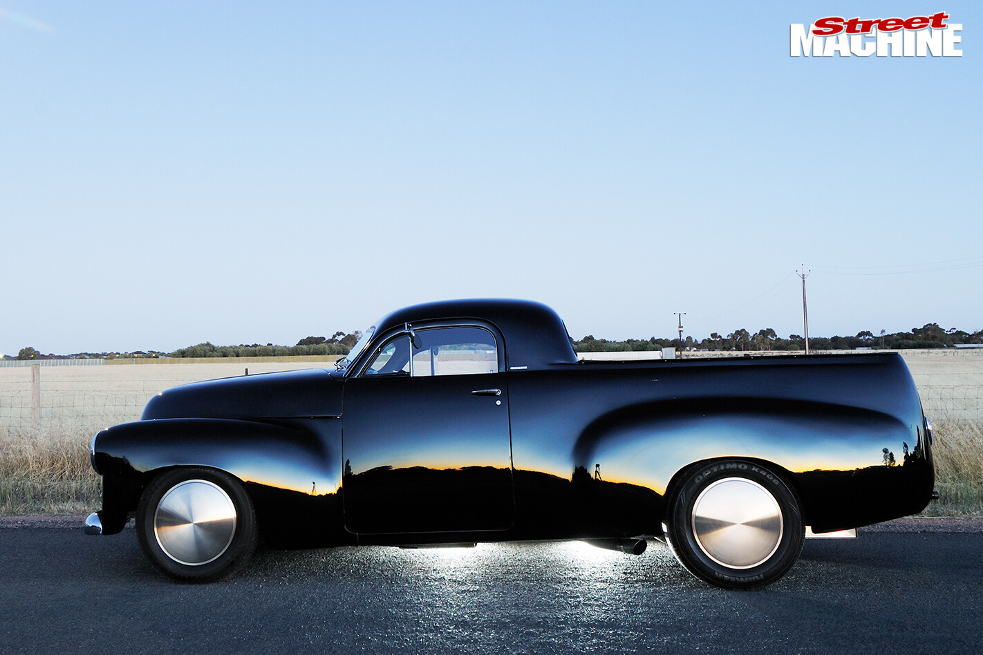 Holden -fx -ute -side -view -2
