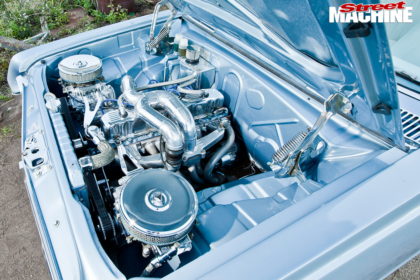 Holden -HD-engine -bay -side