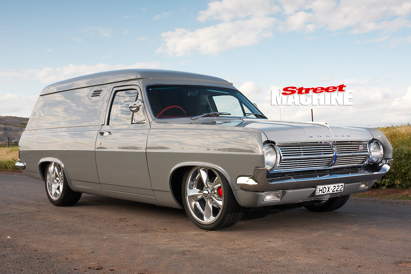 Holden -HD-van -side -2