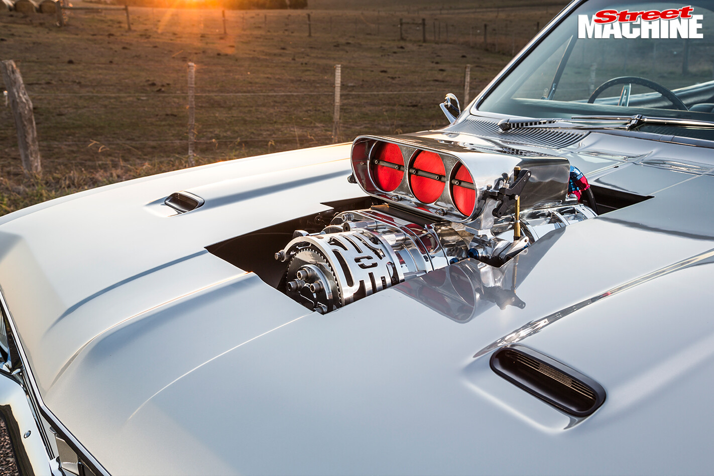 Holden -HG-Monaro -blower -detail