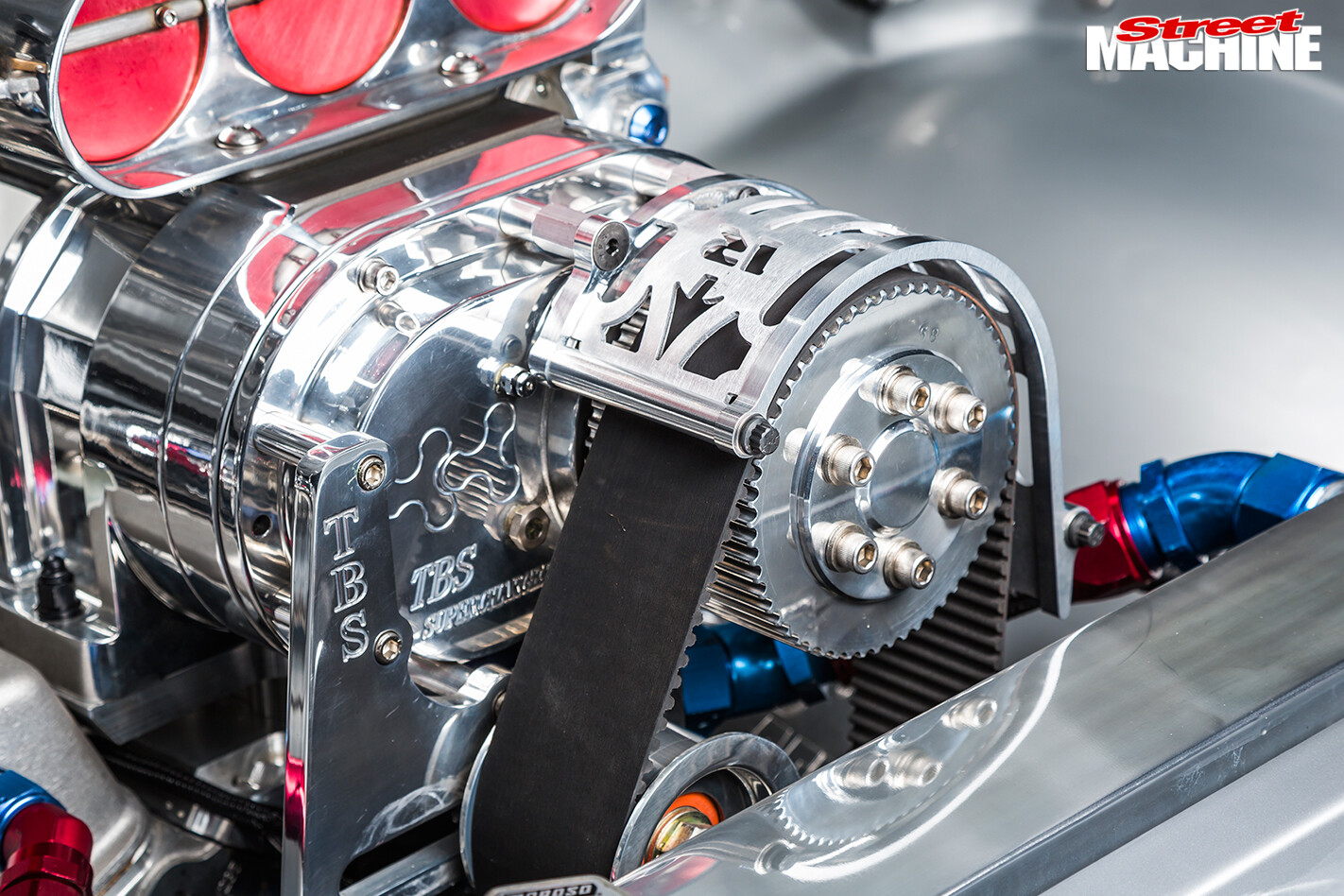 Holden -HG-Monaro -engine -blower