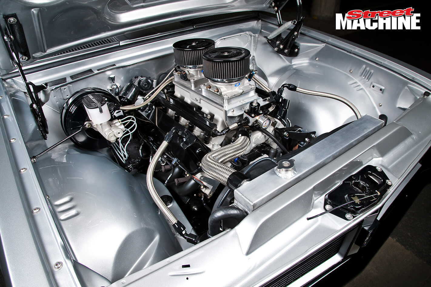 Holden HG Monaro GTS 355 V8 Engine 2