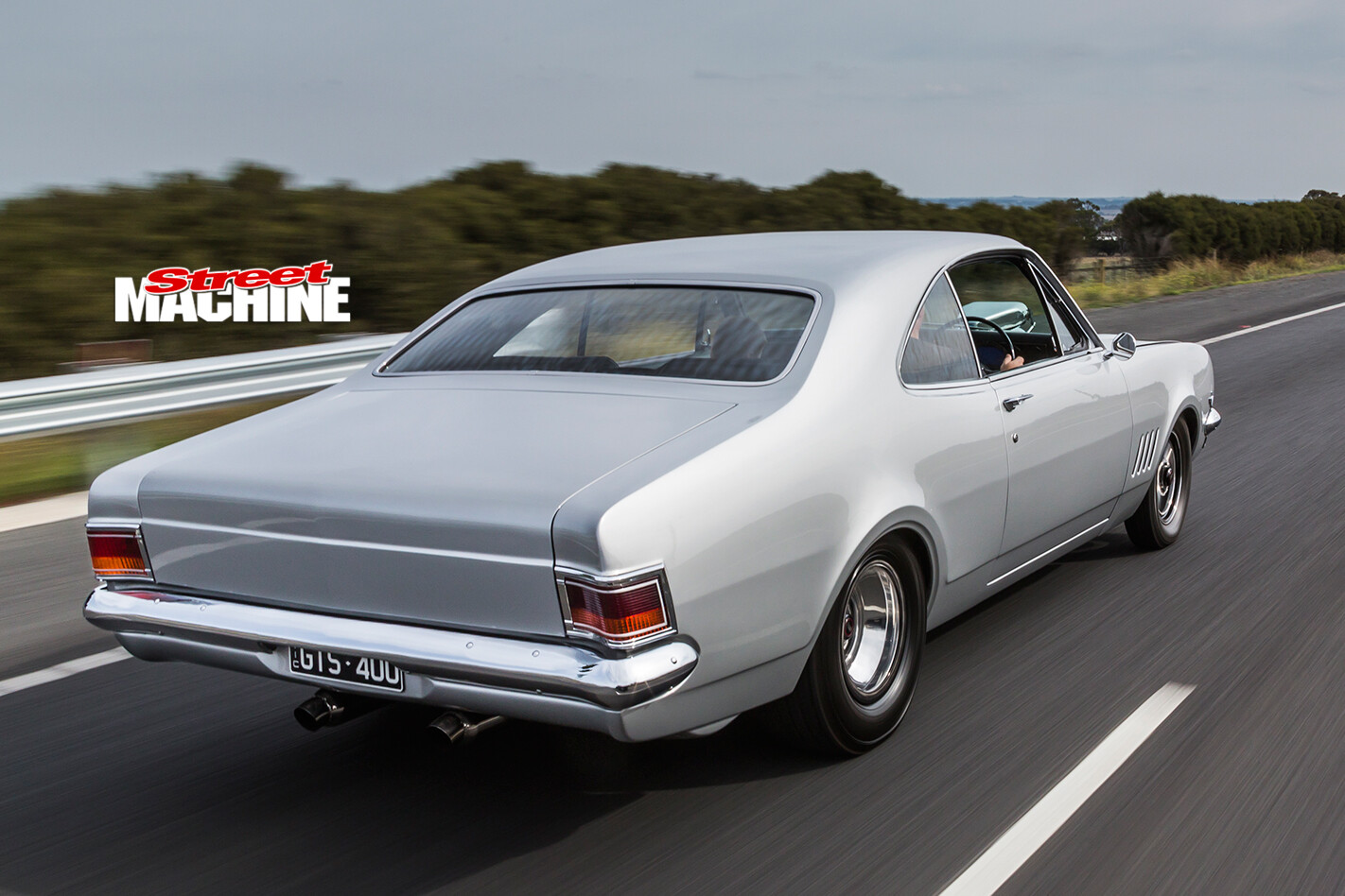 Holden -HG-Monaro -motion -rear