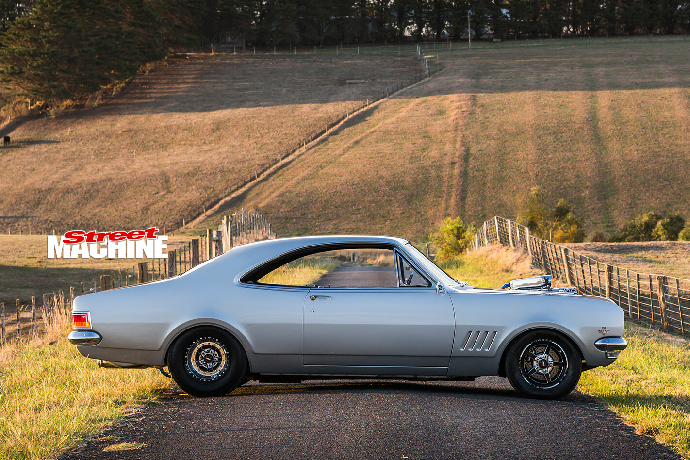 Holden -HG-Monaro -side -view