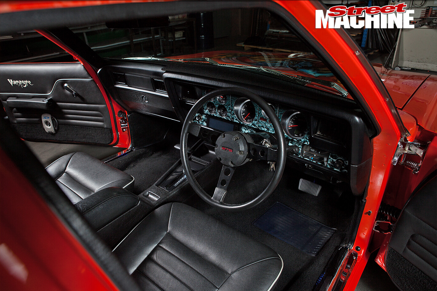 Holden -HJ-Sandman -interior -front