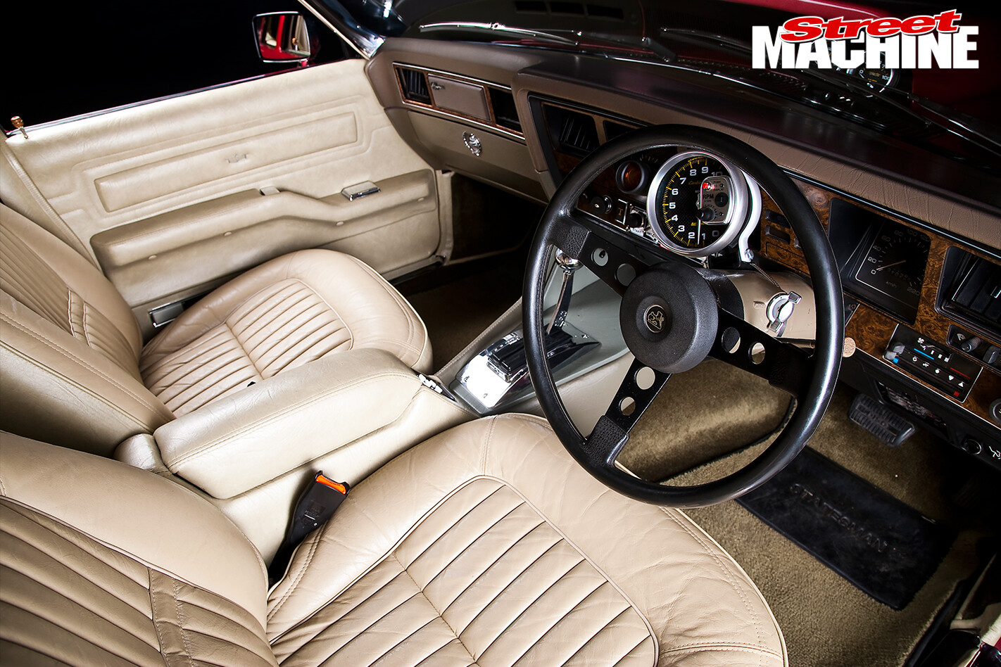 Holden -HJ-Statesman -interior -front