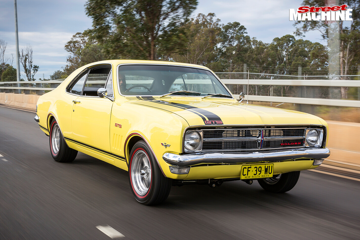 Holden -hk -monaro -onroad