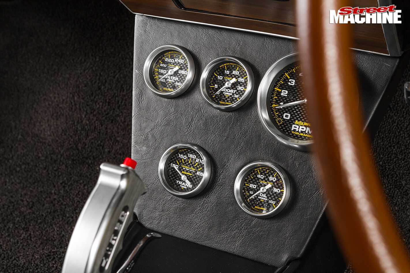 Holden -hk -monaro -shifter -and -gauges