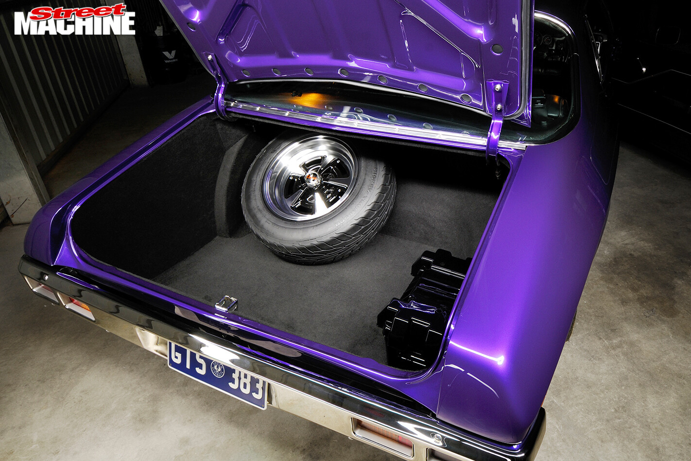 Holden -HQ-Monaro -boot