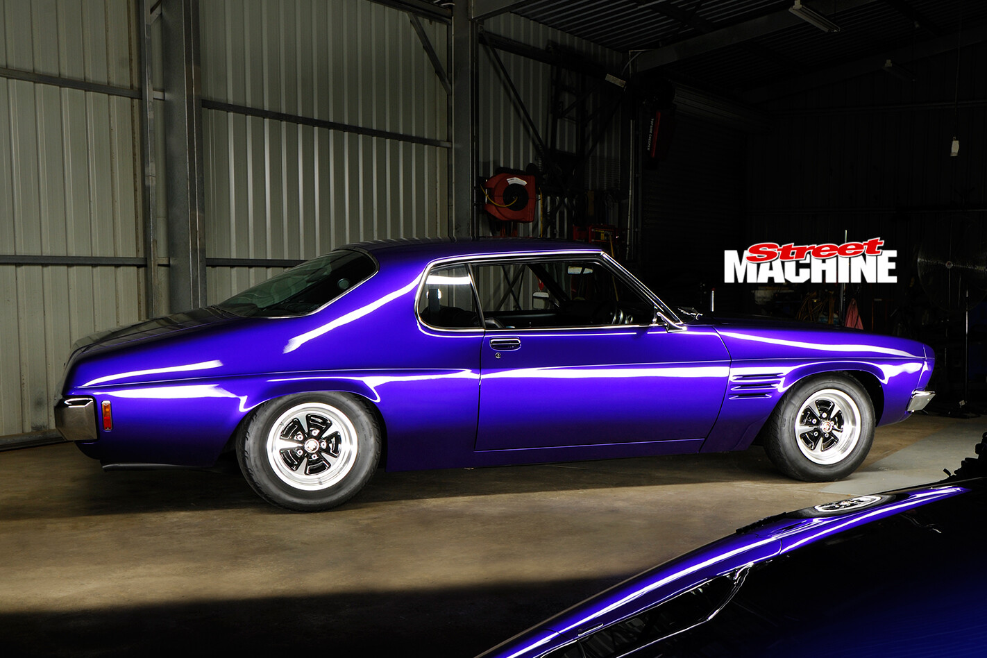 Holden -HQ-Monaro -side -view