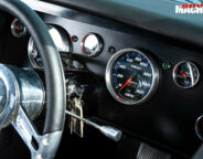 Holden HQ Premier dash