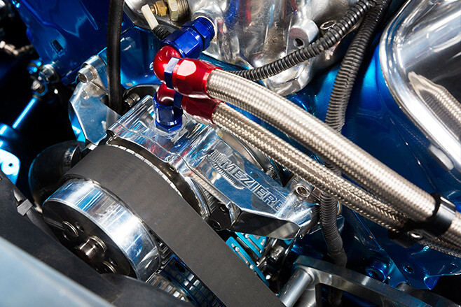 Holden HQ Statesman engine