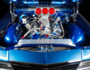 Holden HQ Statesman engine bay