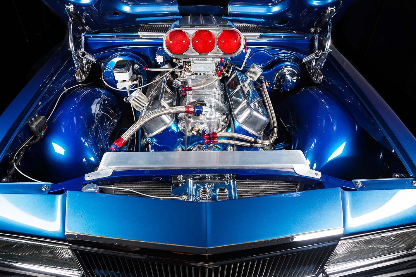 holden hq statesman engine bay