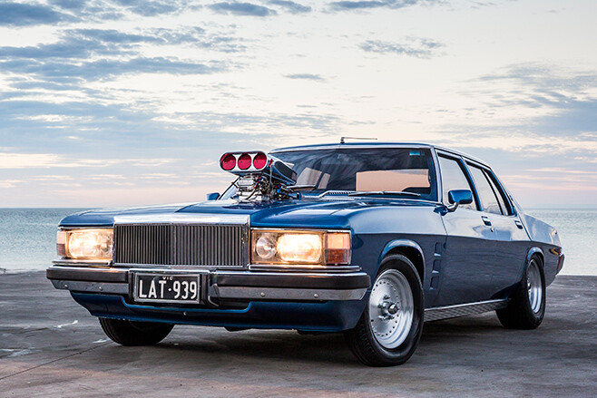 Holden HQ Statesman front angle