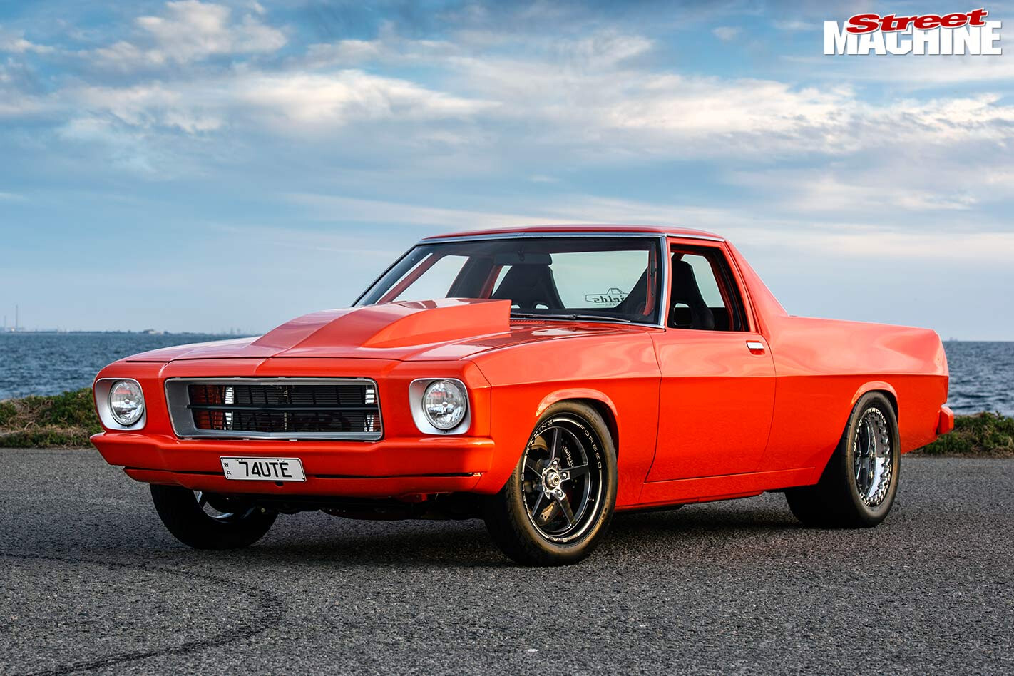Holden HQ ute front