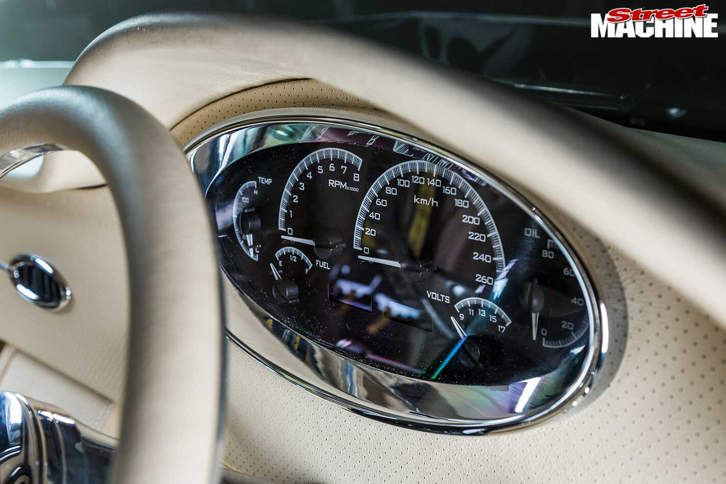 Holden HQ ute dash