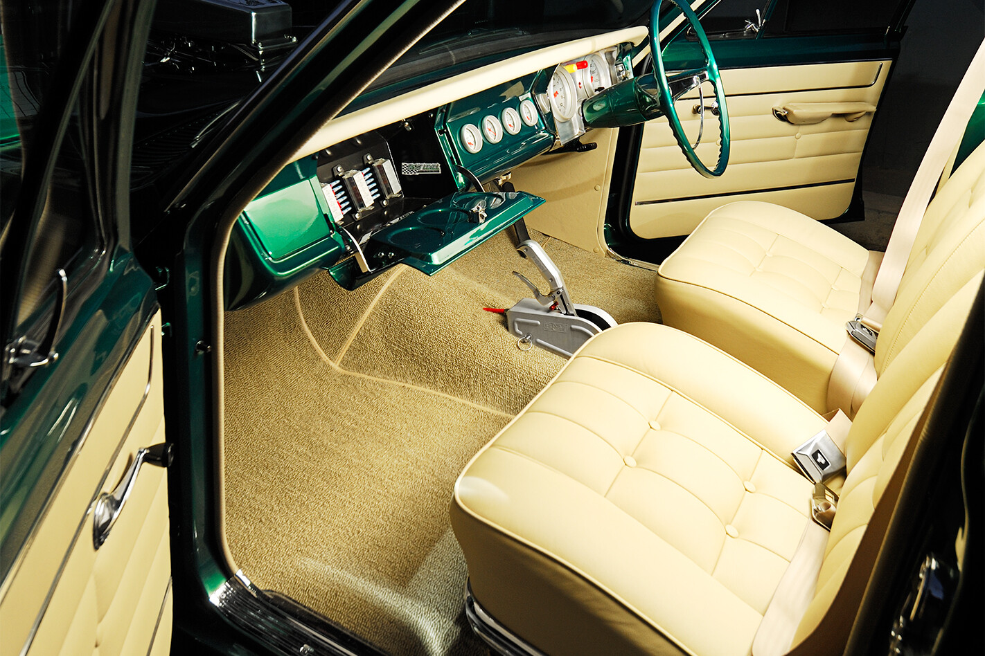 Holden -HR-interior -front -2