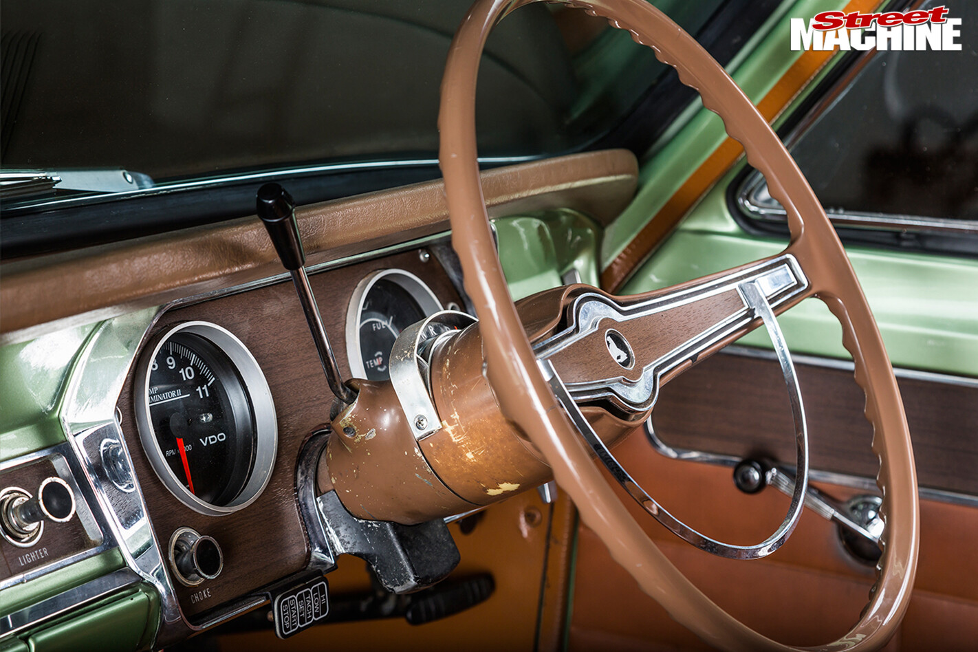 Holden -HR-steering -wheel