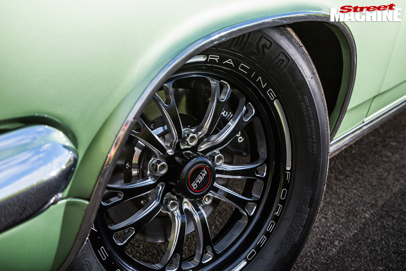 Holden -HR-wheel