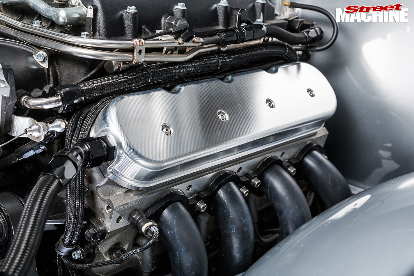 Holden -HT-Kingswood -engine -deail