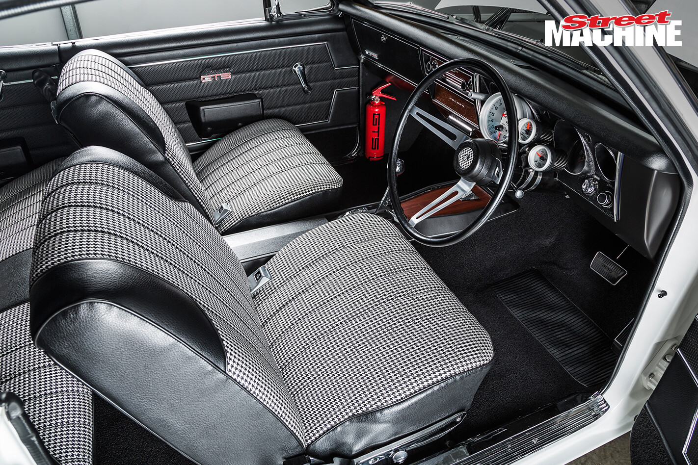 Holden HT Monaro GTS 10