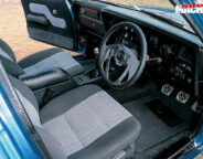 Holden HX van dash