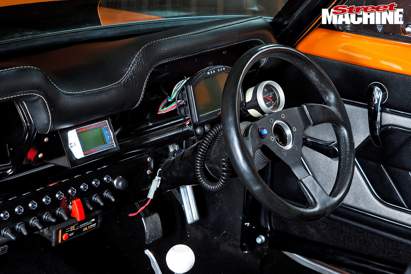 Holden -LC-Torana -dash -detail -6