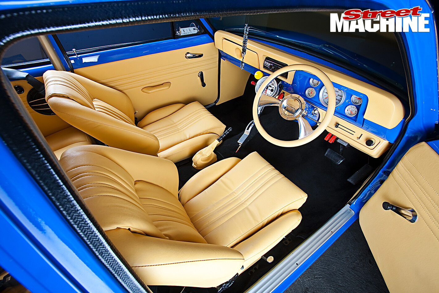 Holden -LJ-Torana -Coupe -interior