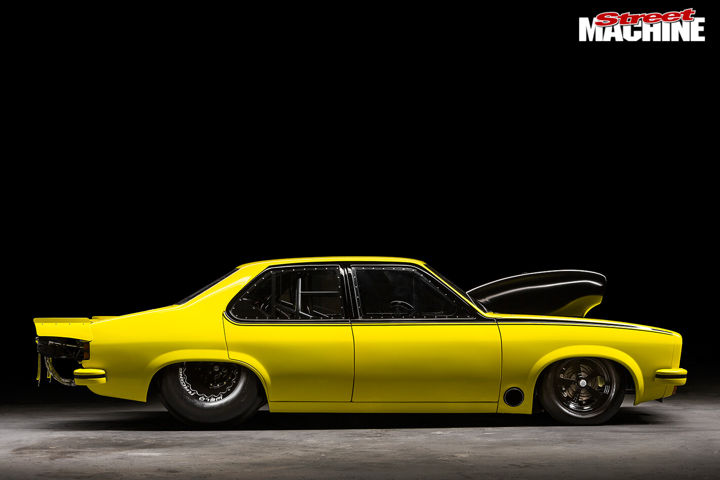 Holden -lx -torana -side -view