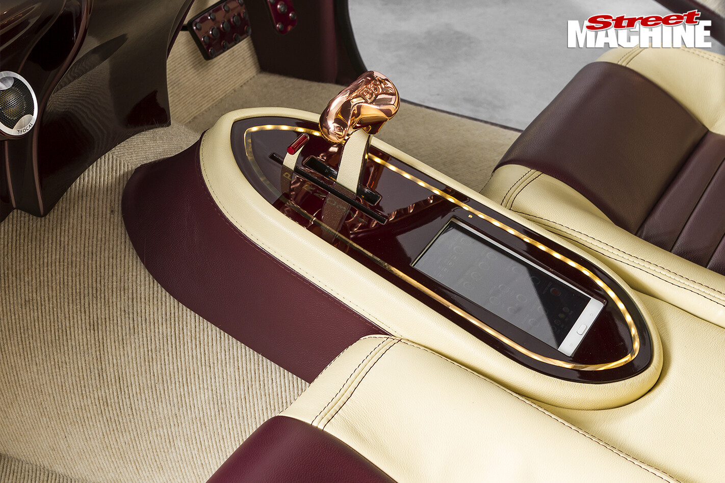 Holden -Rodeo -slammed -centre -console