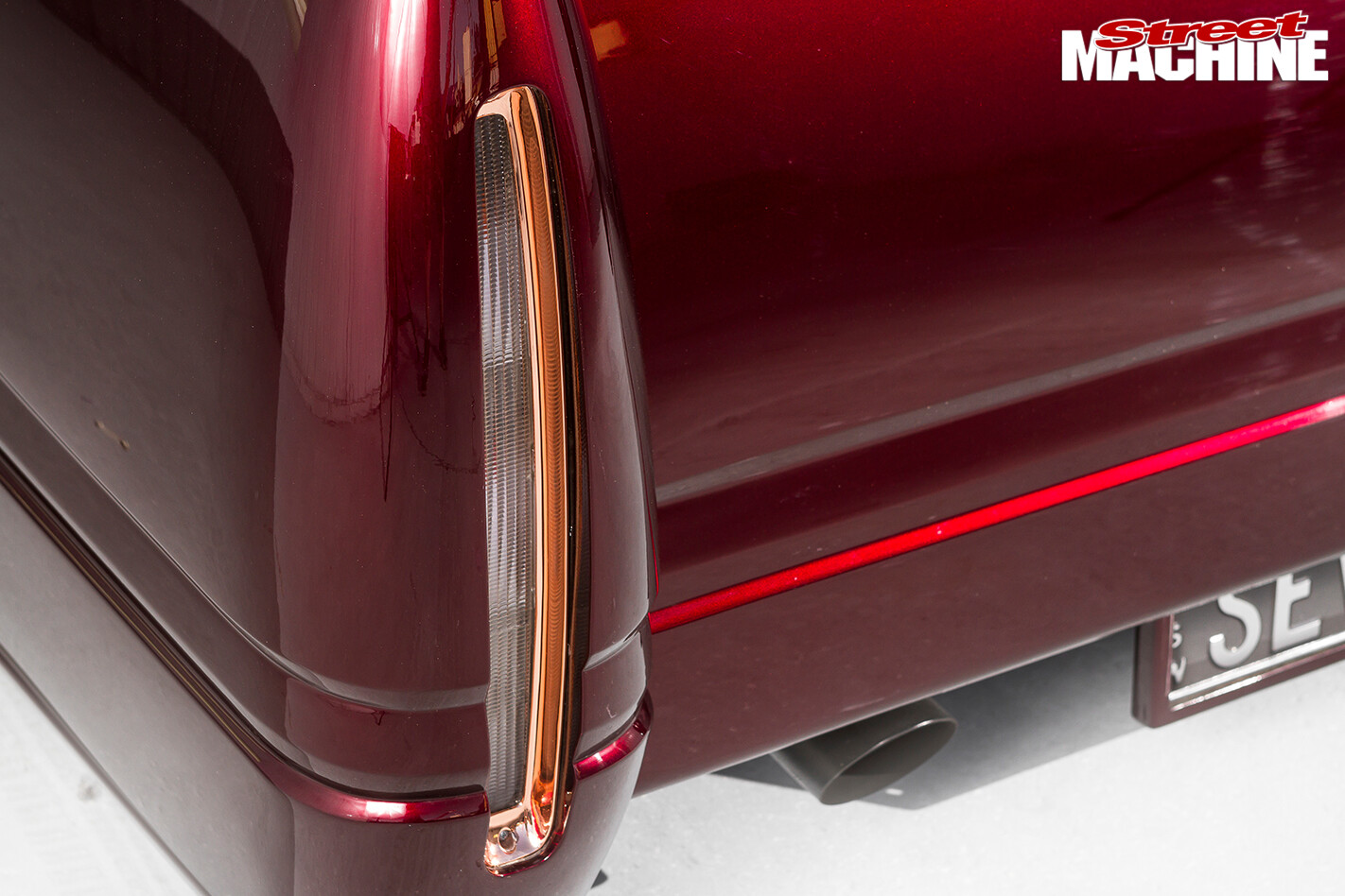 Holden -Rodeo -slammed -taillight