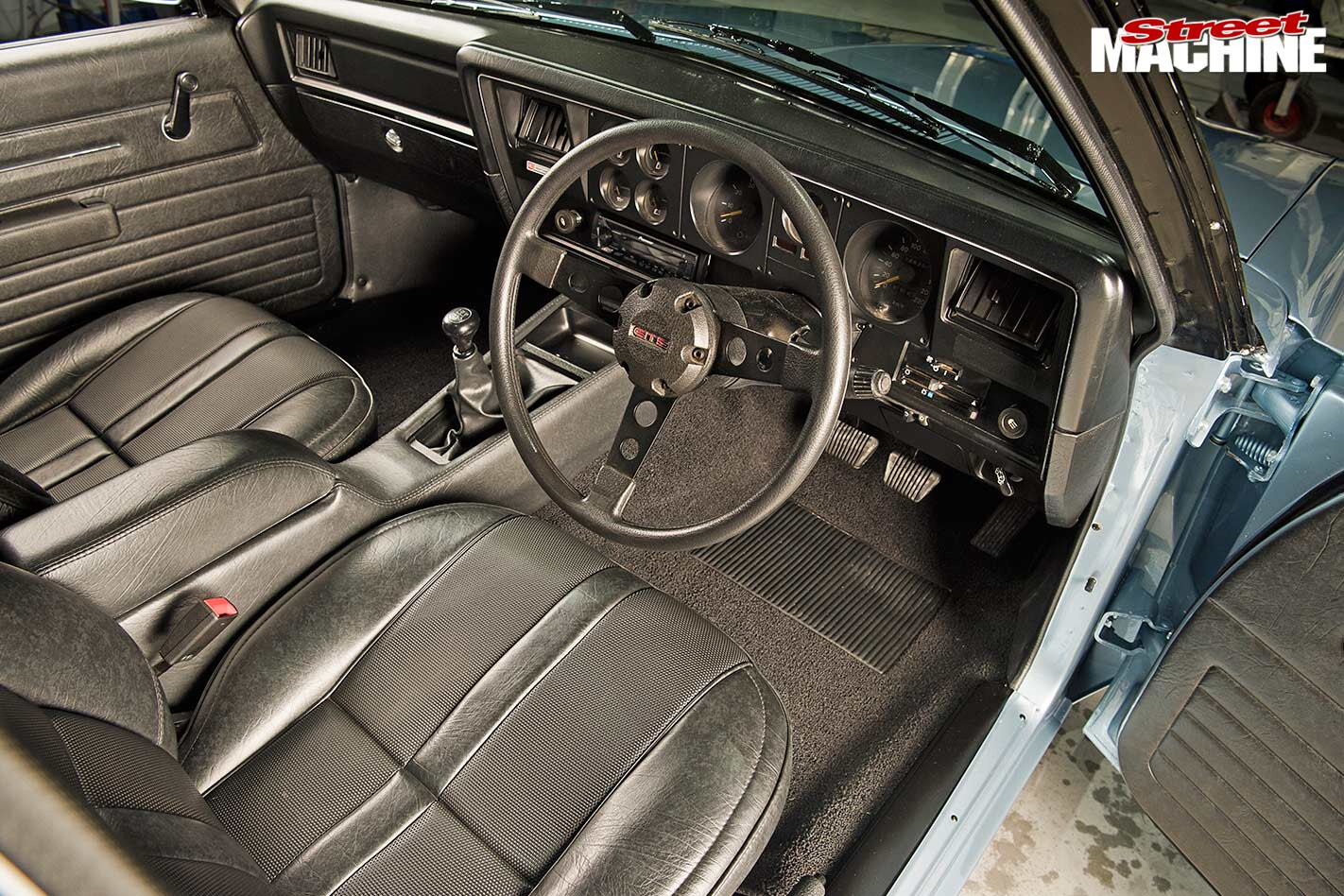 Holden Sandman ute interior