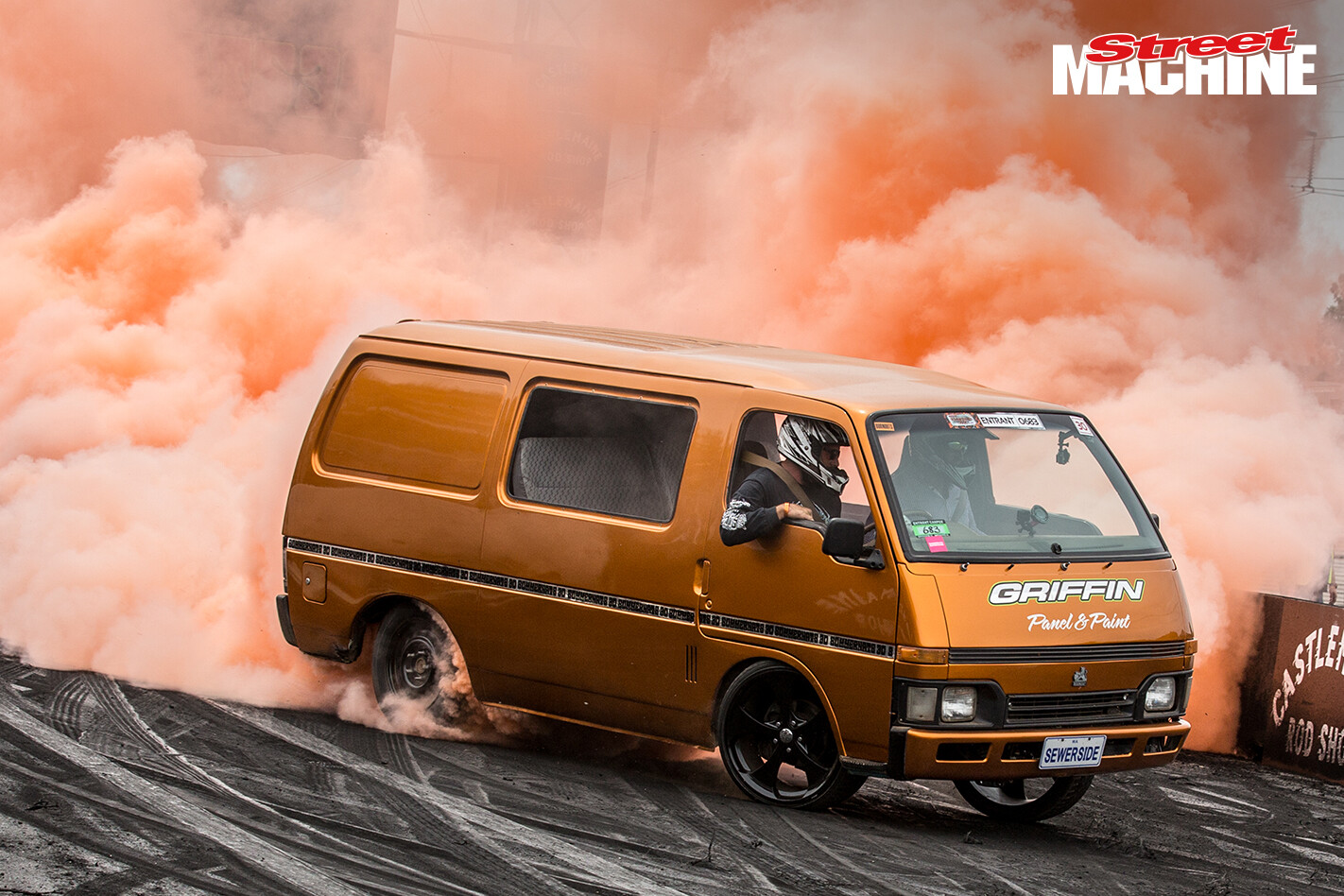 Holden Shuttle Van V8 Burnout