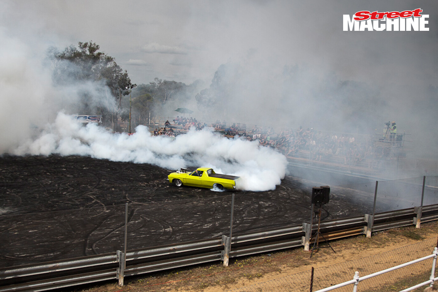 Holden Ute Burnout 198