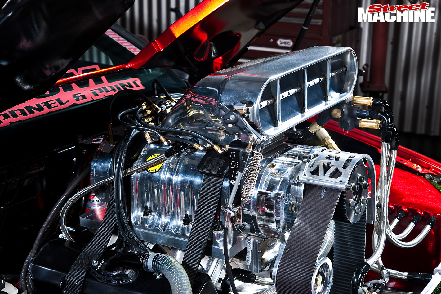 Holden -VE-commodore -wagon -engine