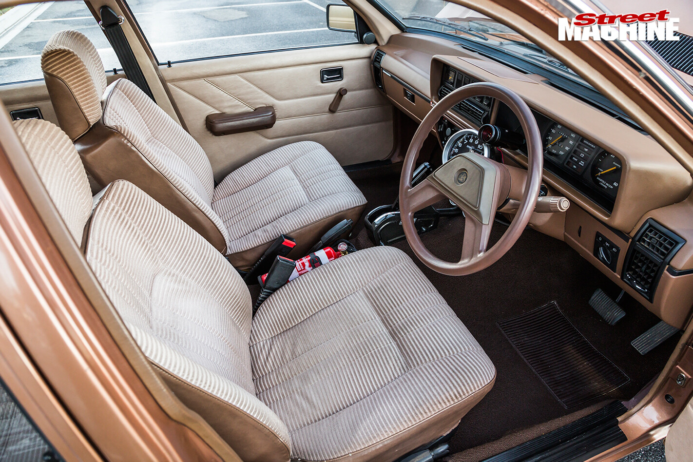 Holden -vh -vacationer -wagon -interior