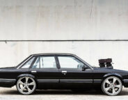 Holden VK Calais side