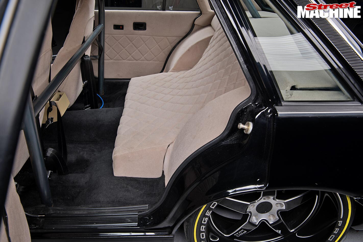 Holden VL Calais interior
