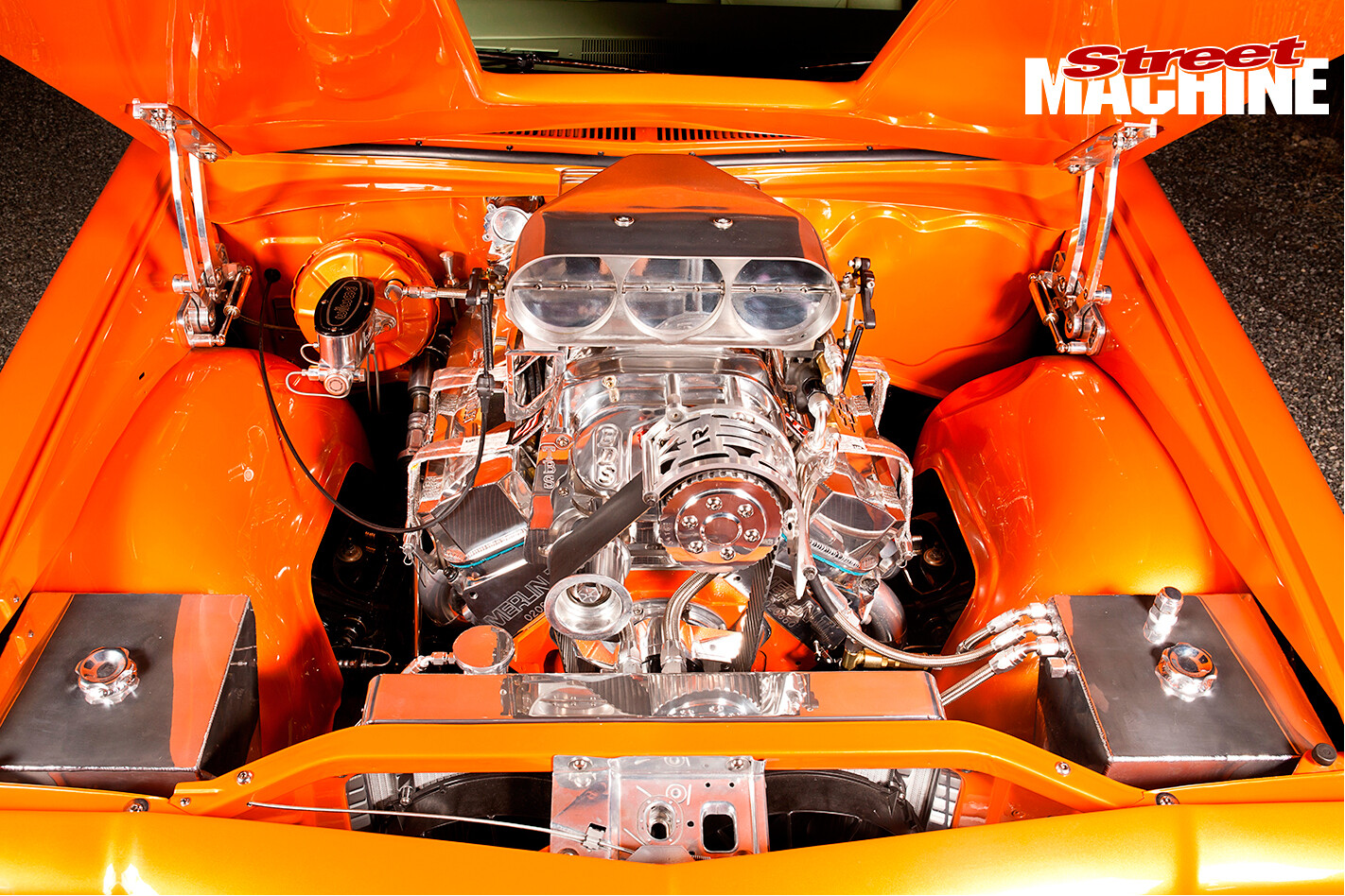 HQ-Monaro -engine -2