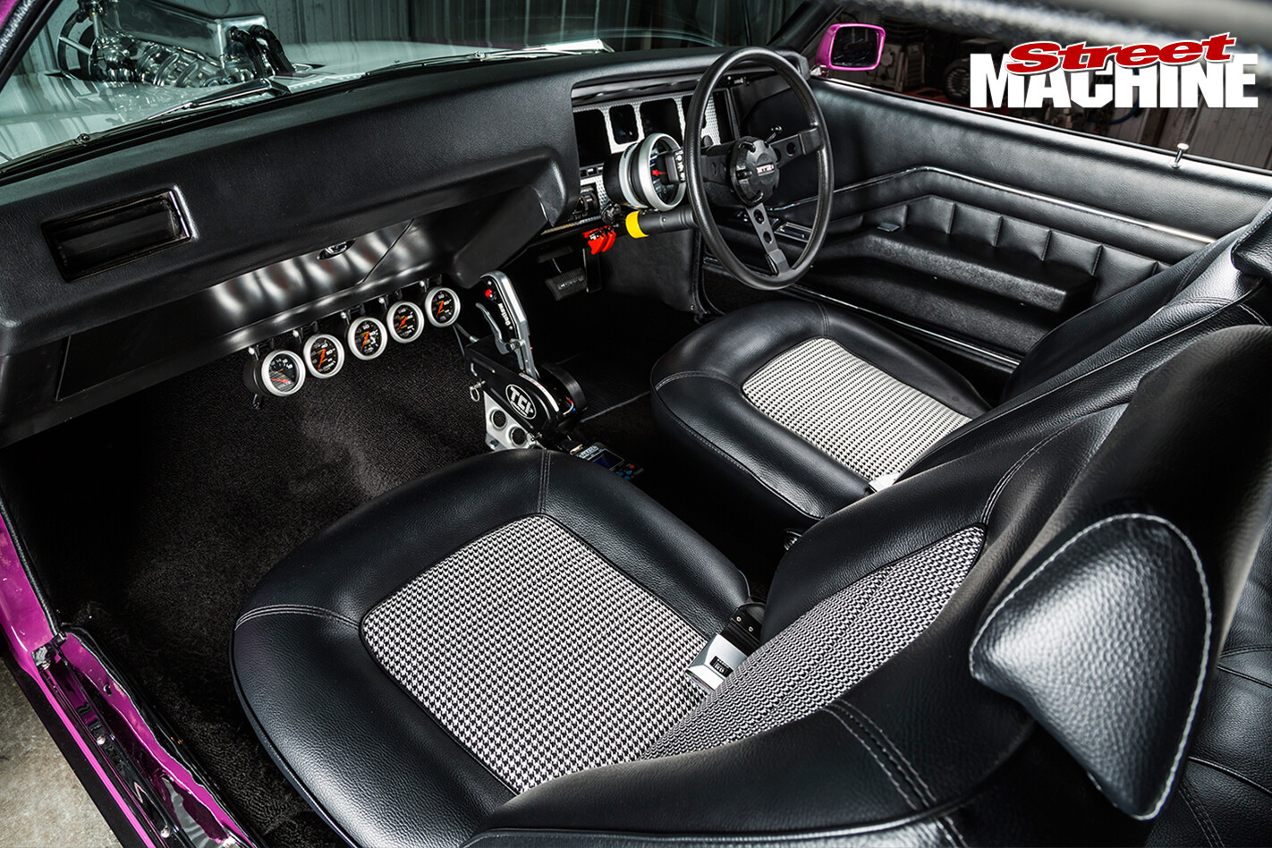 HQ-Monaro -GTS-engine -detail 05