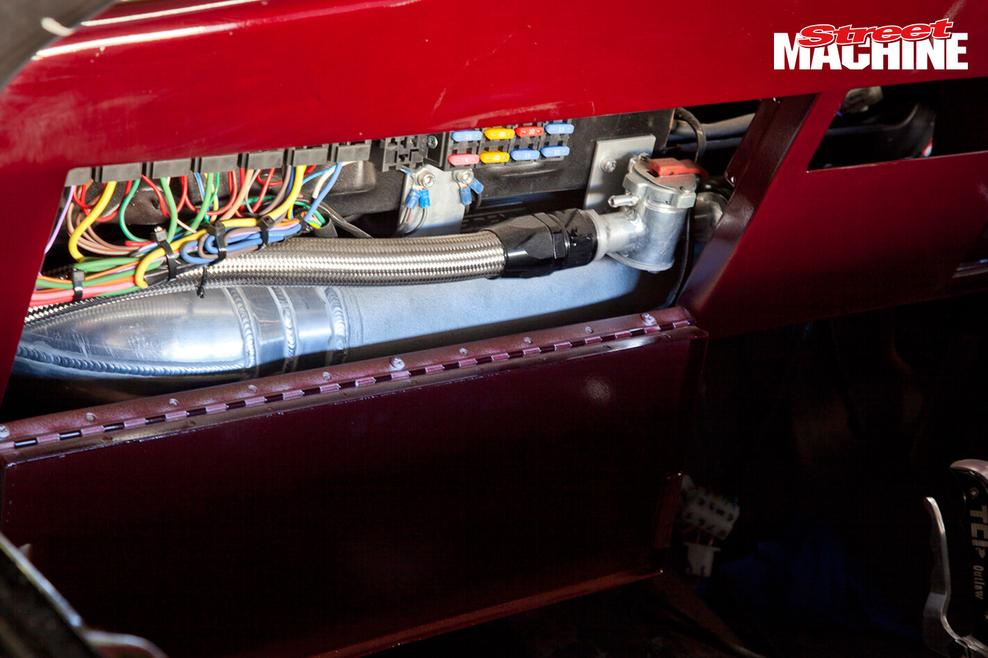 HQ One Tonner Pro Charger 13 Nw