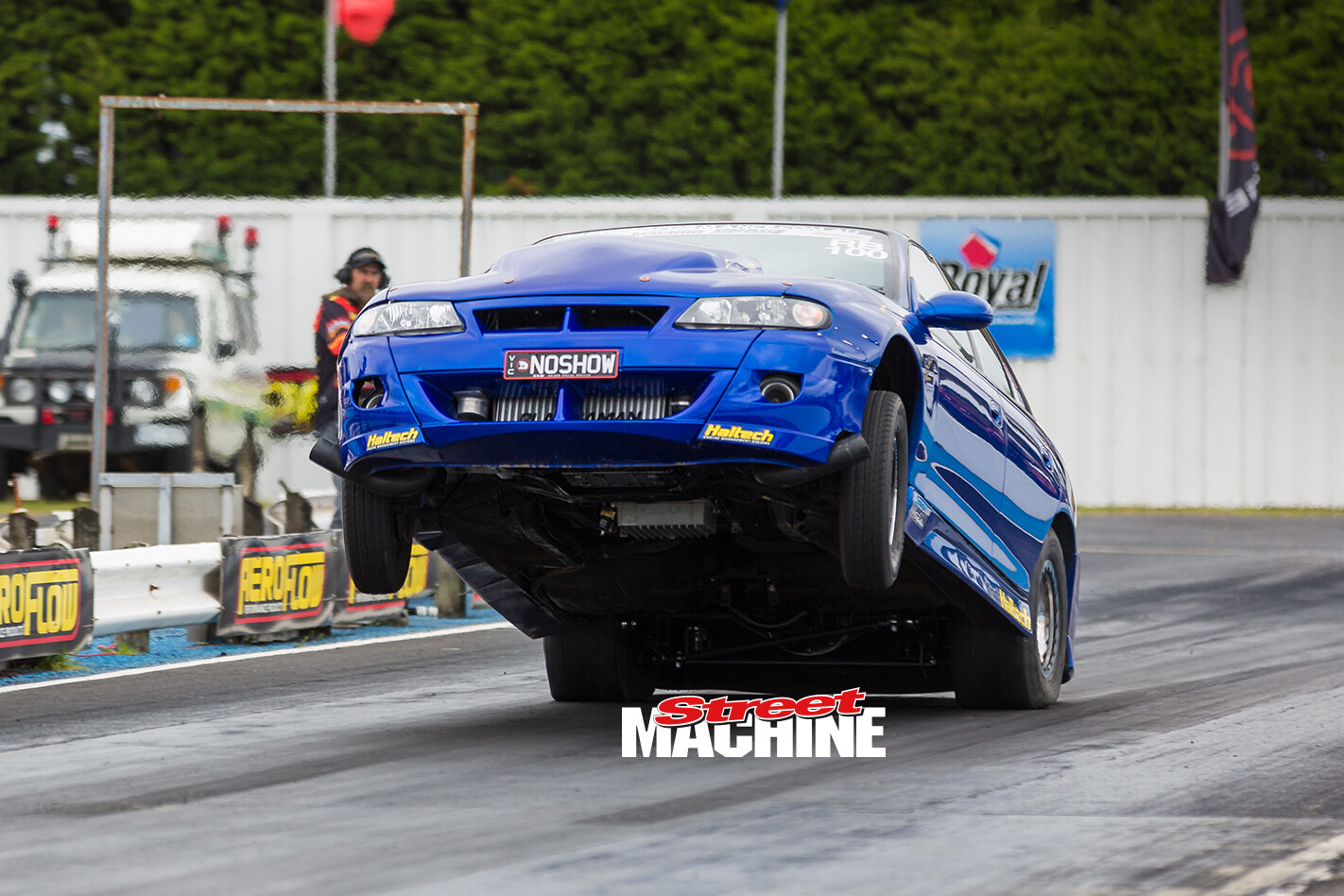 HSV Clubsport NOSHOW Wheelstand