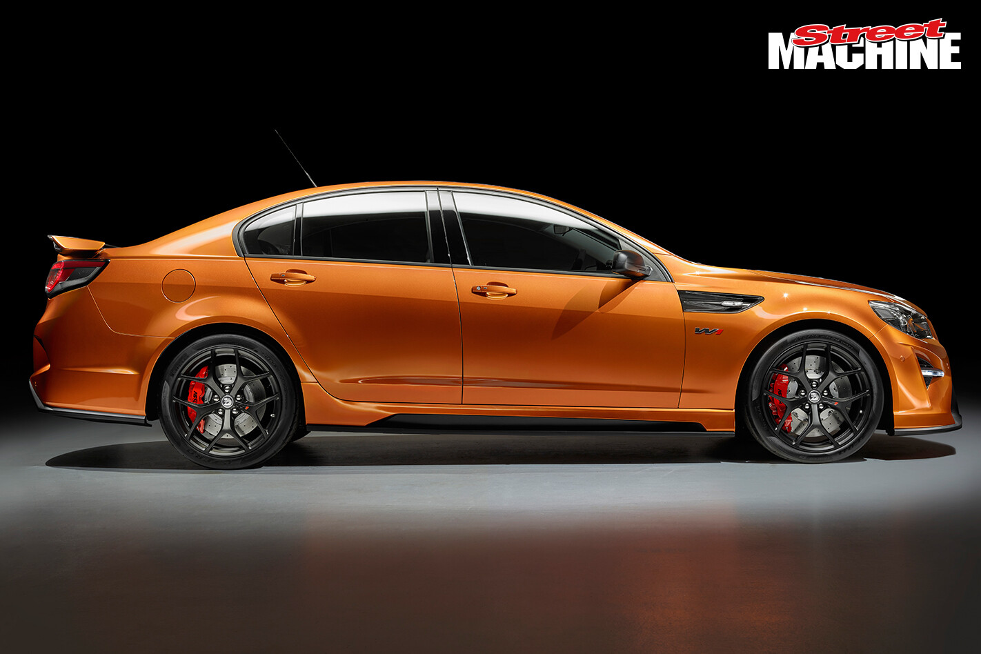 HSV GTS R 2017 W1 Side
