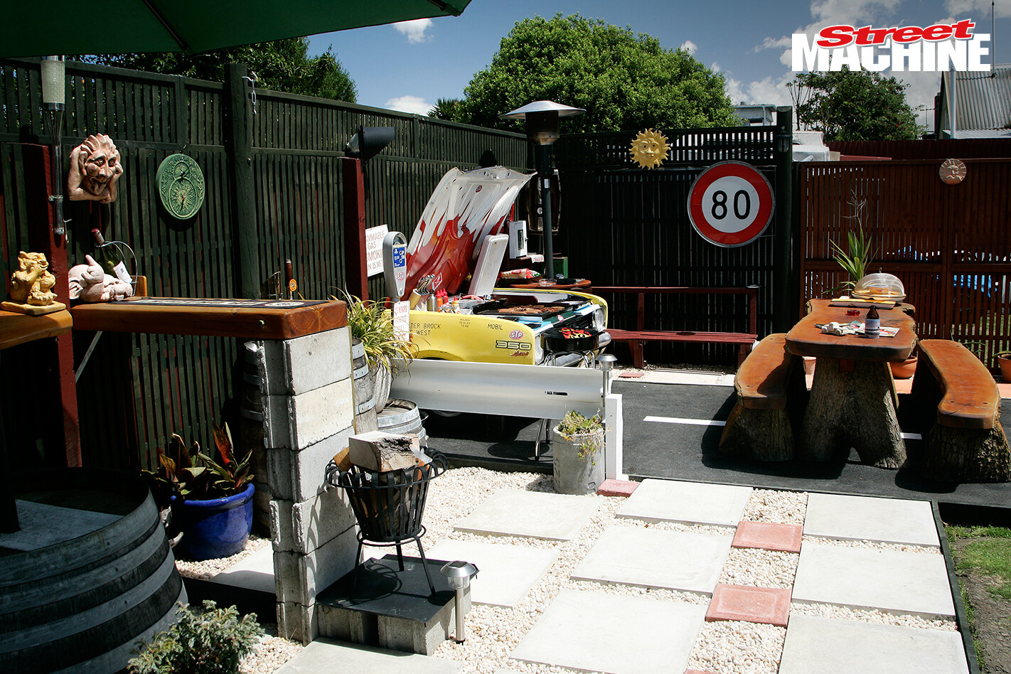 HT Monaro BBQ Shed 14 Nw
