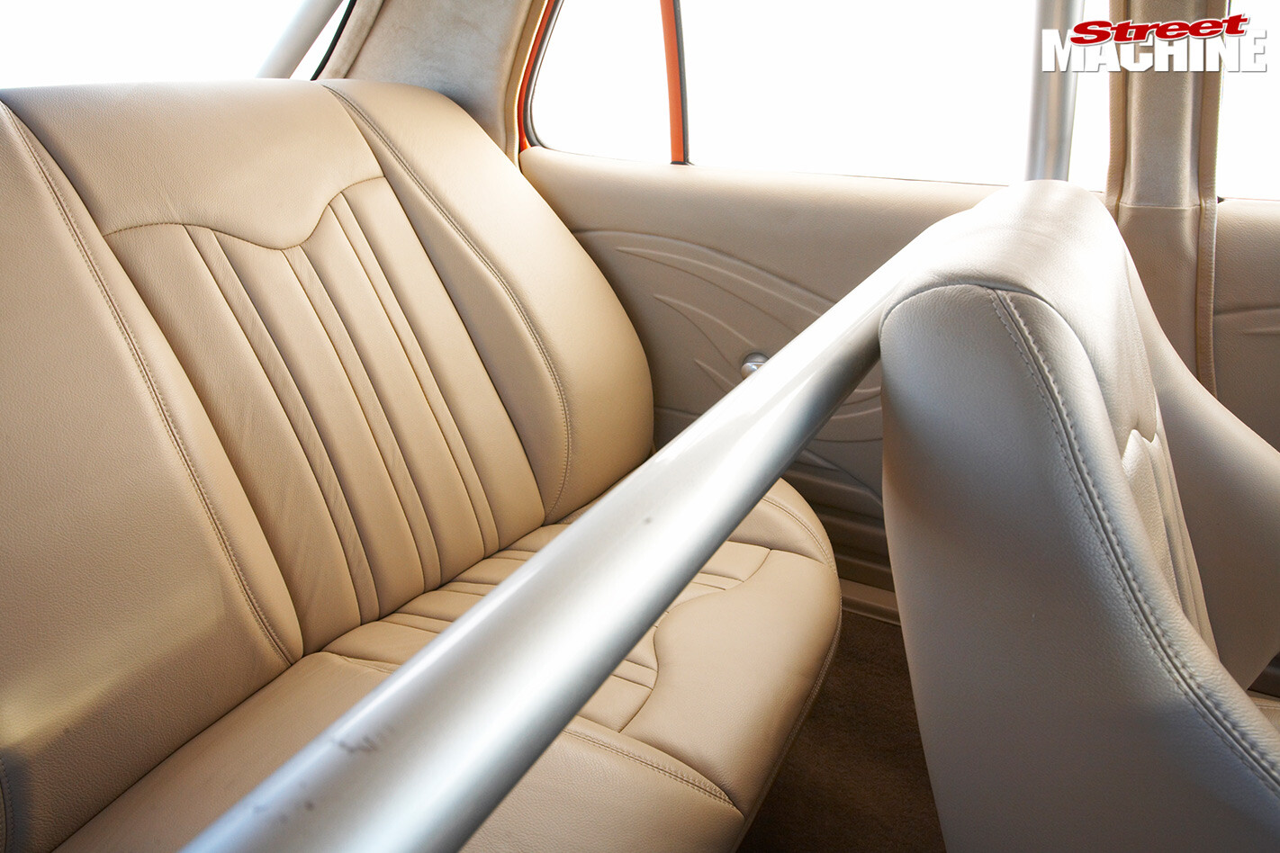 Holden HQ Kranky interior