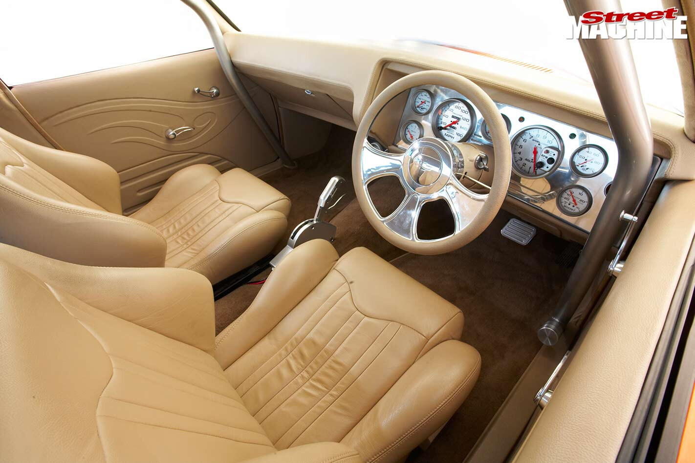Holden HQ Kranky interior